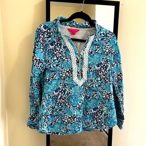 EUC Lilly Pulitzer UPF50+ Janie Popover - Light Aqua Spritz - Size Small